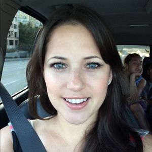 Meet your Posher, Renee