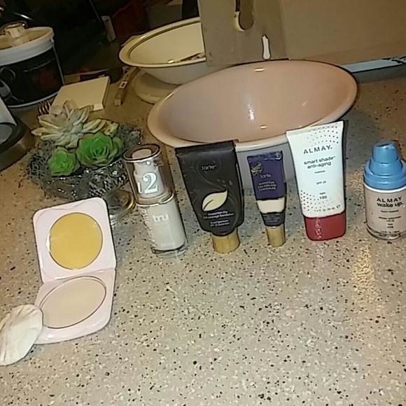 Tarte Almay Covergirl Foundation Bundle (light)