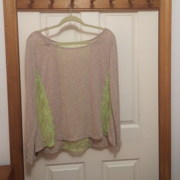 Heather top with green lace