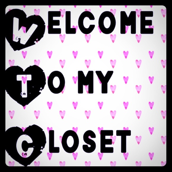 Welcome 🤗🤗 please check out my closet 😊 - Picture 1 of 1