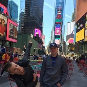 Meet your Posher, Carter