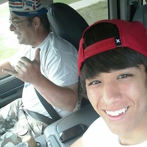 Meet your Posher, Dylan