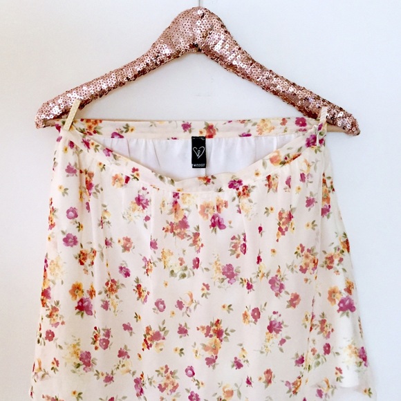 Windsor Boutique Floral Midi Skirt Size S-M
