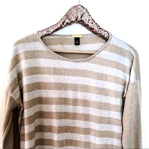 Dana Buchman Stripped Crew Neck Sweater