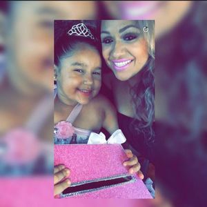 Meet your Posher, Lidia