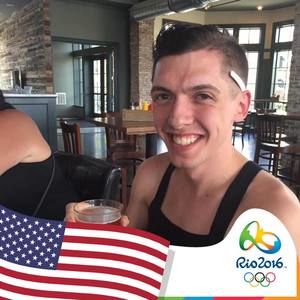 Meet your Posher, Dominic