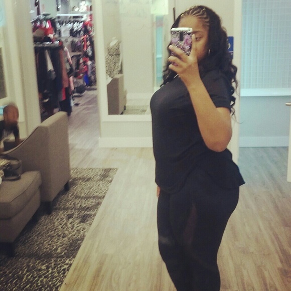 Meet your Posher, Joy - Picture 2 of 2