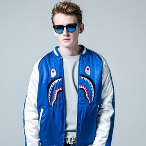 Meet your Posher, Iky