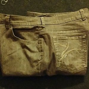 Gloria Vanderbilt brown jean pants