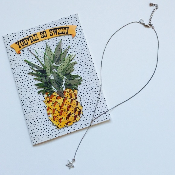 Express Jewelry - Express drop star necklace