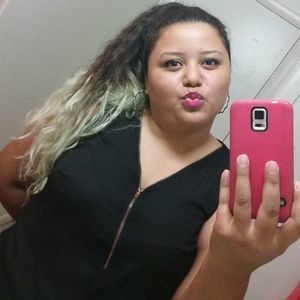 Meet your Posher, Karencita