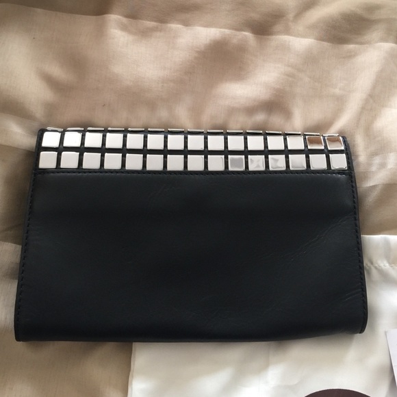 Michael Kors - Picture 2 of 3