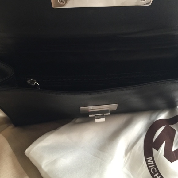 Michael Kors - Picture 3 of 3