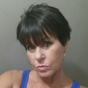 Meet your Posher, Laurie