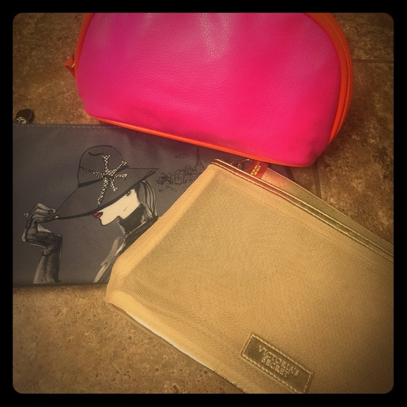 🆑B1G1🆑  Assorted makeup Bags