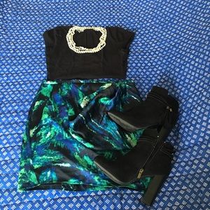 GO INTERNATIONAL Blk/Blu/Grn Draping Mini Skirt