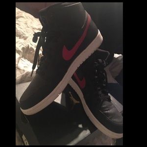 Men Jordans retro ones