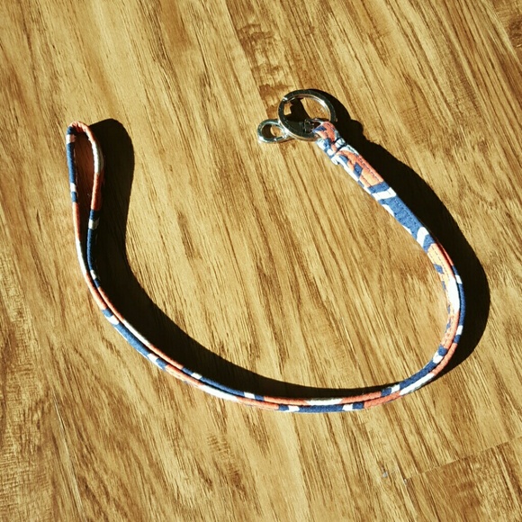 🔴SOLD On Merc🔴 Vera Bradley Lanyard