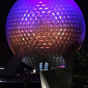 Meet your Posher, Ellen