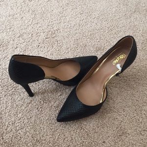 Black size 6 never worn Massino heels