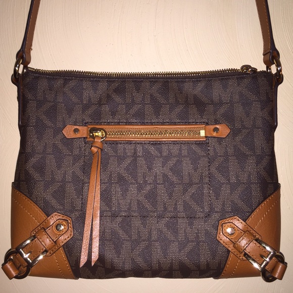 MK tote