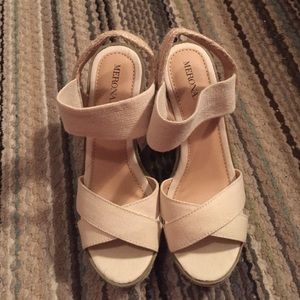 espadrille wedges!!!