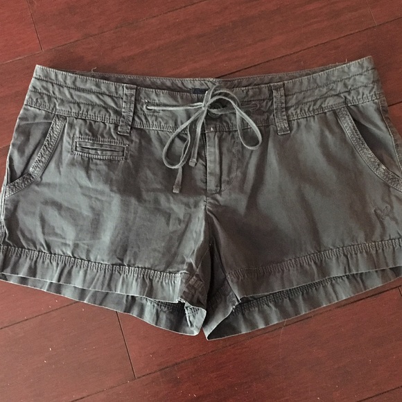 You Deserve a Sale🎉American Eagle Cargo Shorts 💃