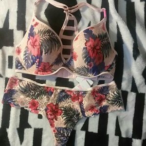 VS Pink Caged back bra & panty