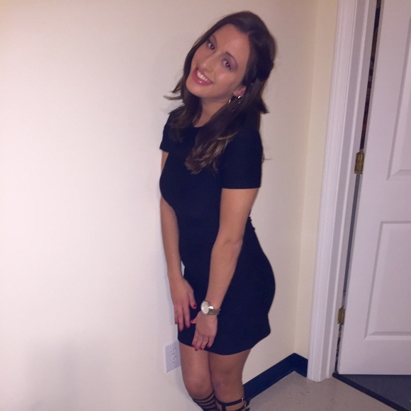 Meet your Posher, Elisa - Picture 1 of 1