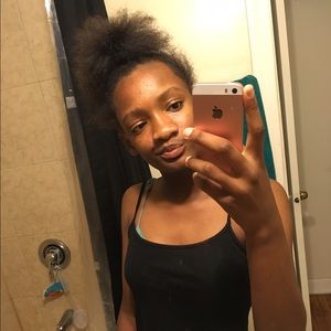 Meet your Posher, Kashay