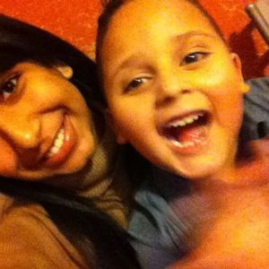 Meet your Posher, Yamil