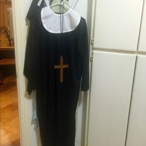 Nun costume