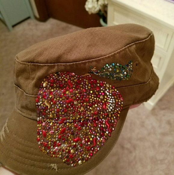 Cute NYC hat "The Big Apple"