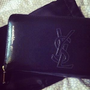 RESERVED :: YSL belle de jour zip wallet