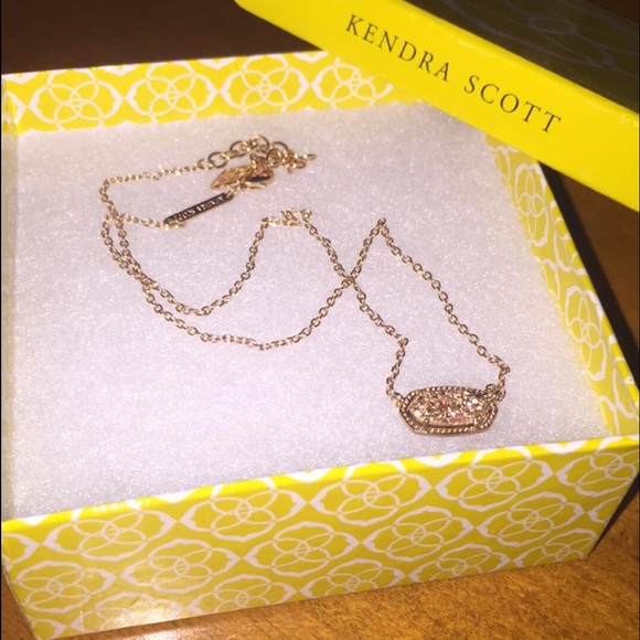 Elisa Pendant Necklace in Rose Gold Drusy