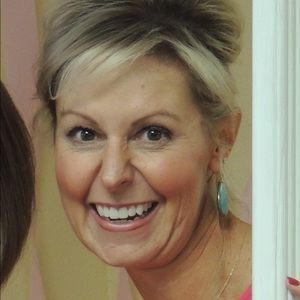 Meet your Posher, Anne