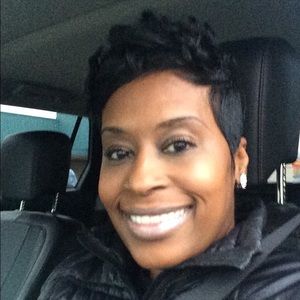 Meet your Posher, Felicia