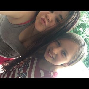 Meet your Posher, Kayla