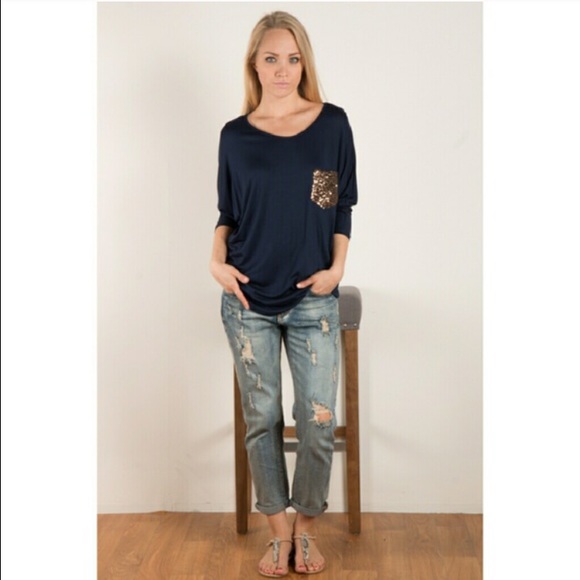 ✨✨Navy sequins pocket jersey tee ✨✨