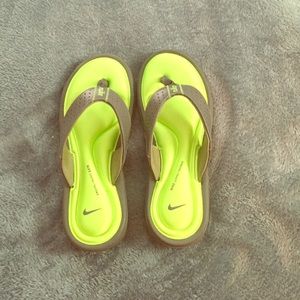 Brand New Nike Flip flops