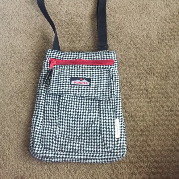 Kavu cross body bag