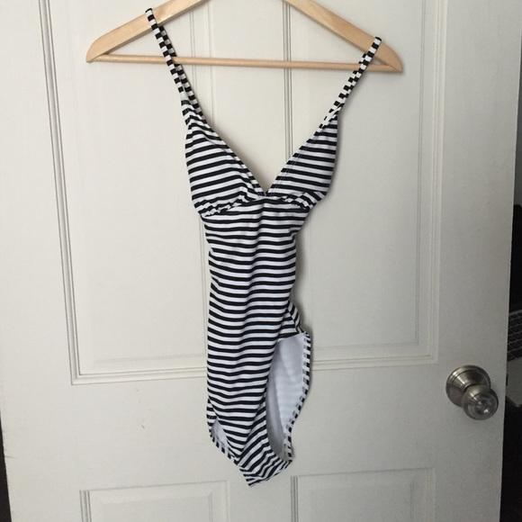 Old Navy one-piece Swimsuit