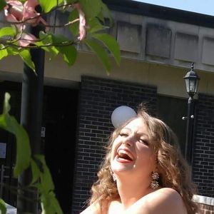 Meet your Posher, Maxine