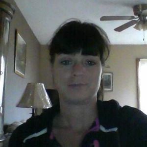 Meet your Posher, Deedee