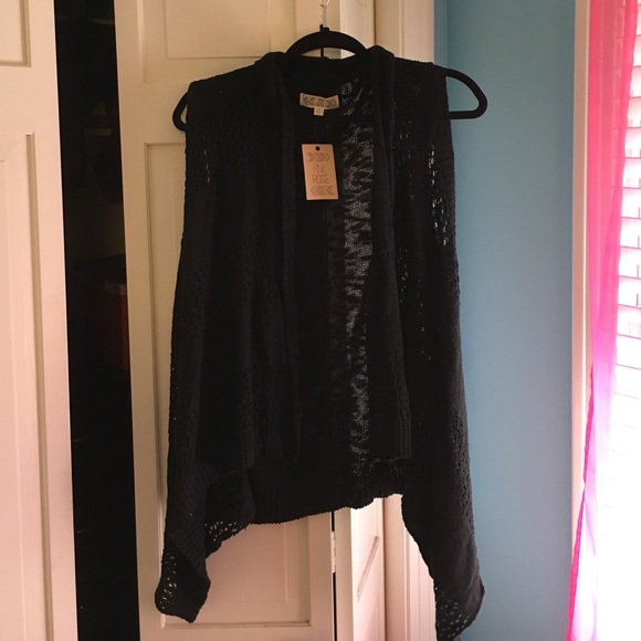 Black knit vest