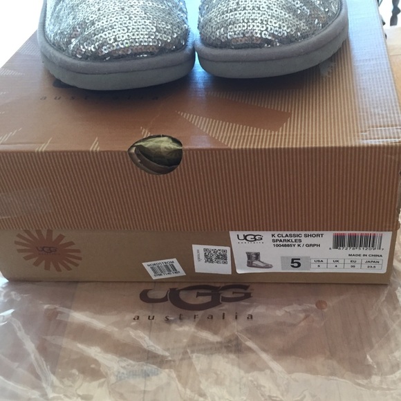 Silver sequin ugg boots - Picture 3 of 4