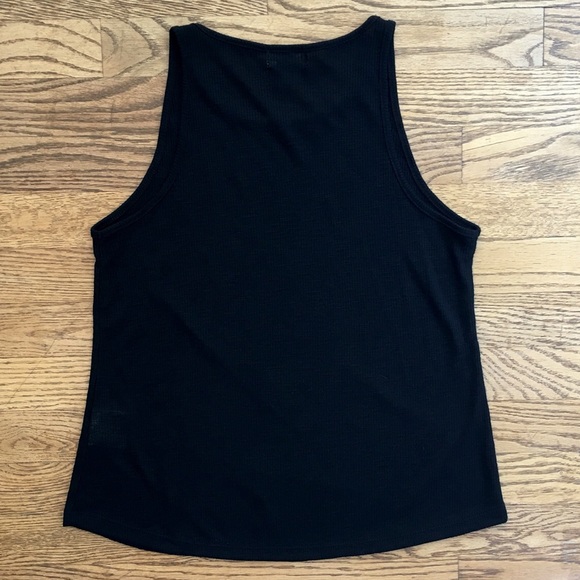❗️SOLD❗️Old Navy Ribbed Tank 💛 - Picture 3 of 4