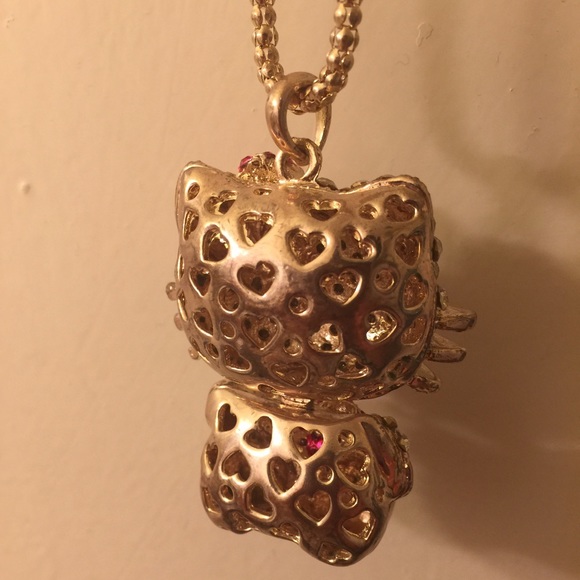 Hello Kitty Necklace - Picture 2 of 4