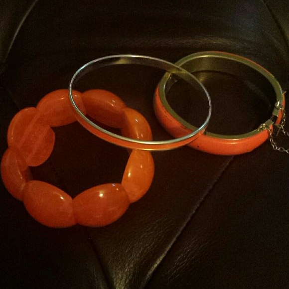 3 orange bracelets - Picture 1 of 4