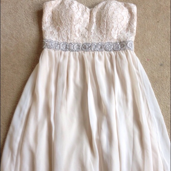 Short white hc dress - Picture 4 of 4